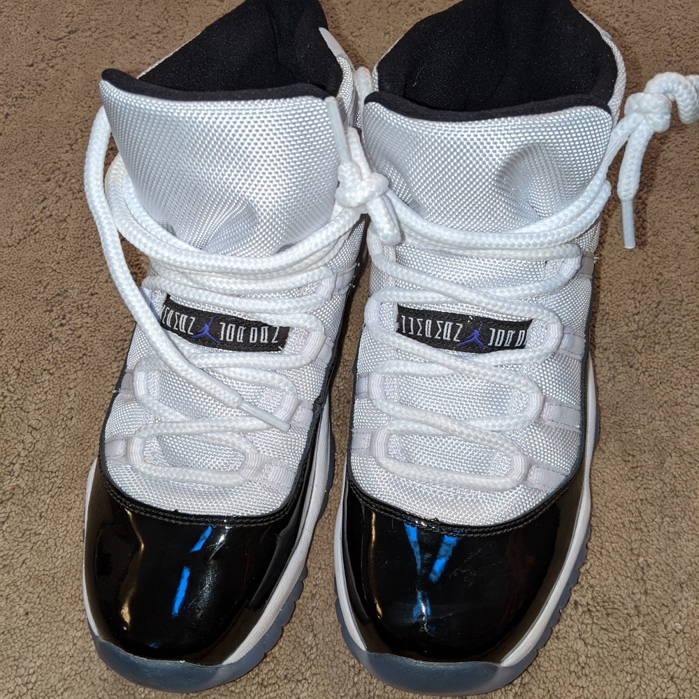 Air Jordan Concord 11 2018 **AUTHENTIC** MINT COND